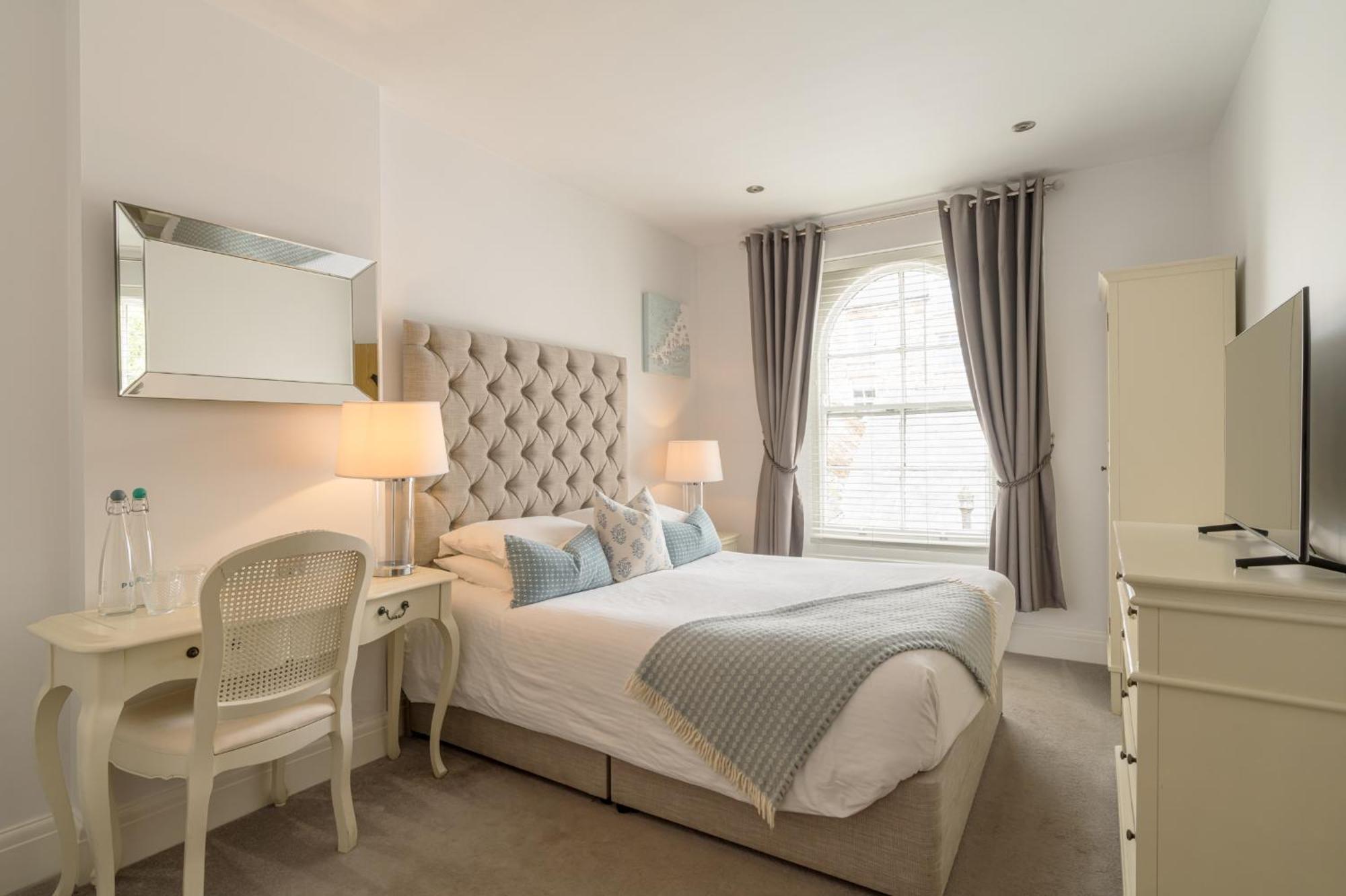 פאווי The Old Quay House Hotel מראה חיצוני תמונה